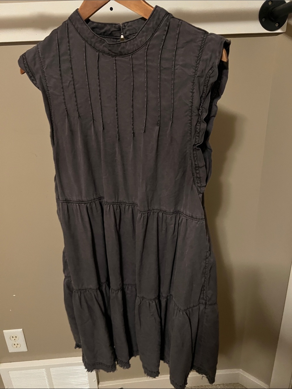 Anthropologie Charcoal Sleeveless Pintuck Tiered Midi Dress